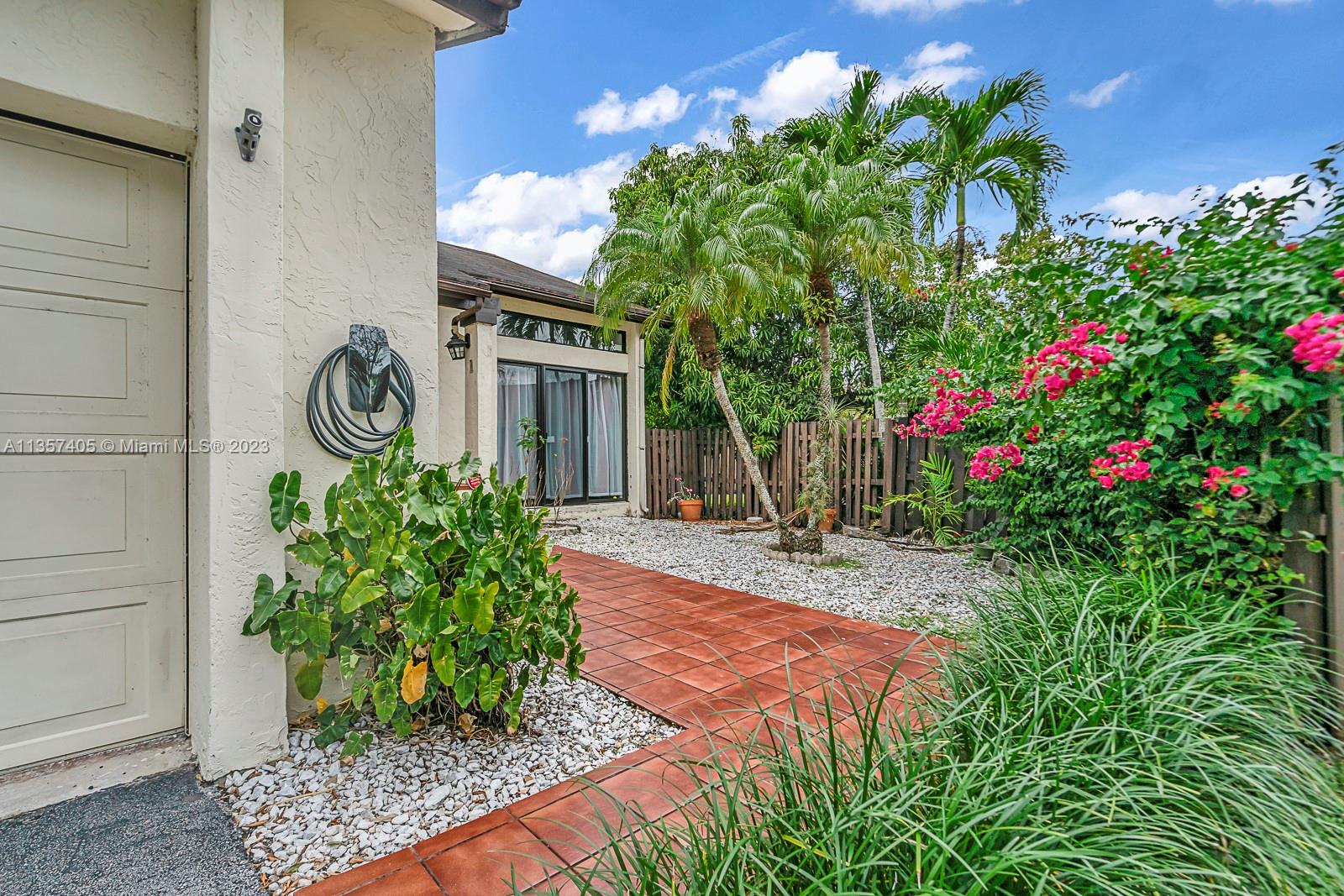 CROSSINGS SEC 5, THE - Residential