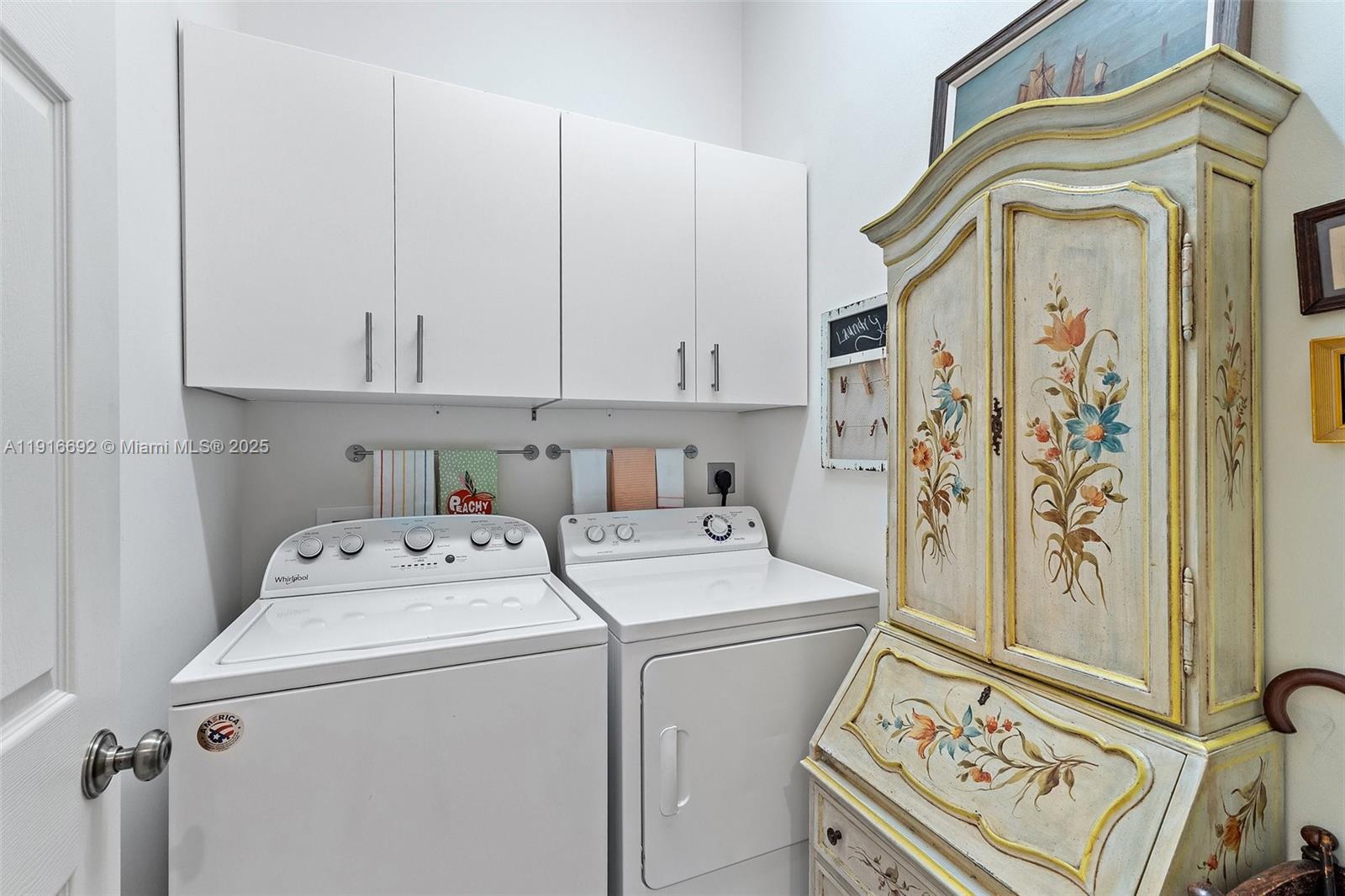 WILLOWBEND AT MARTIN DOWN - Residential