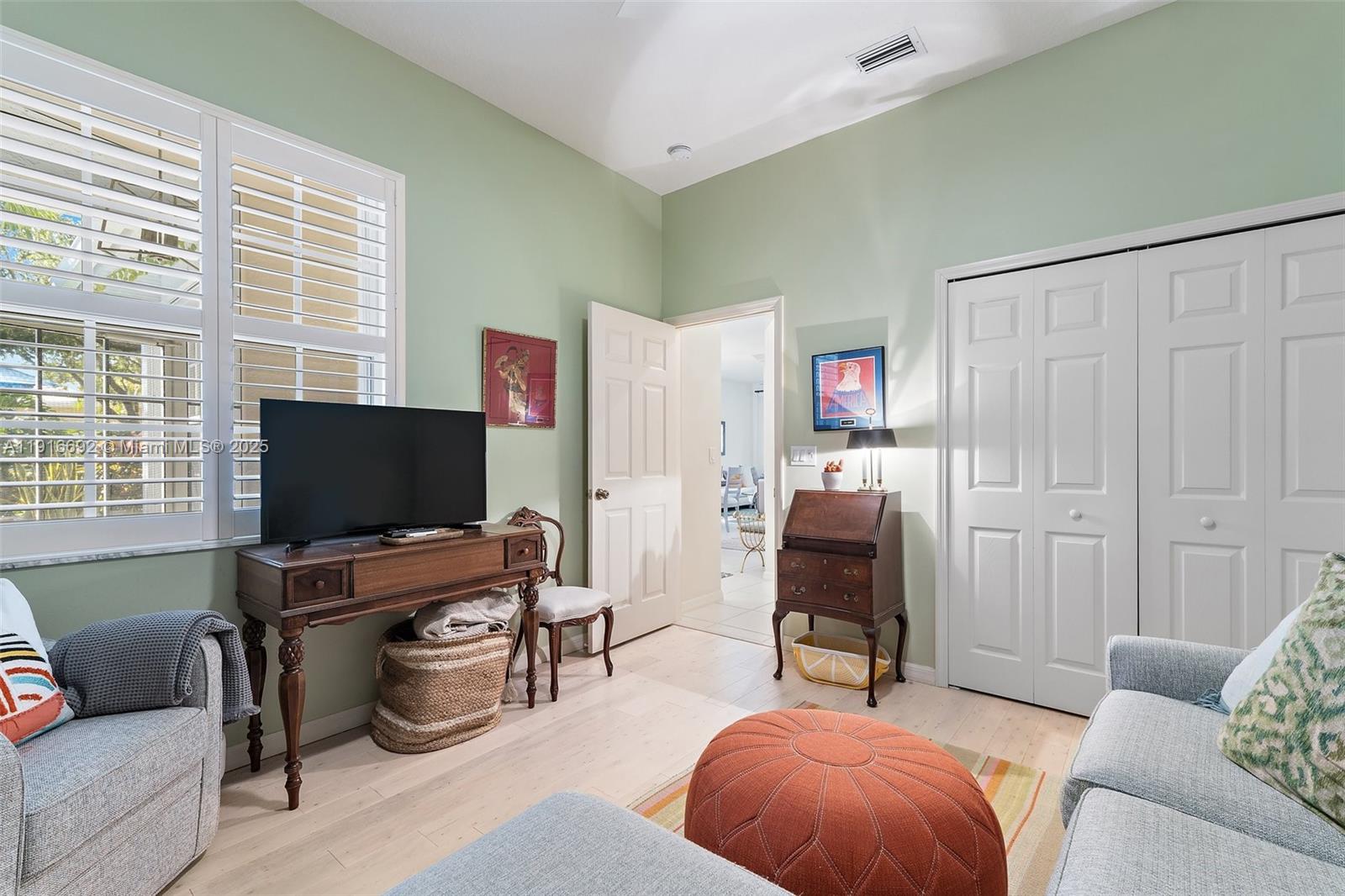 WILLOWBEND AT MARTIN DOWN - Residential