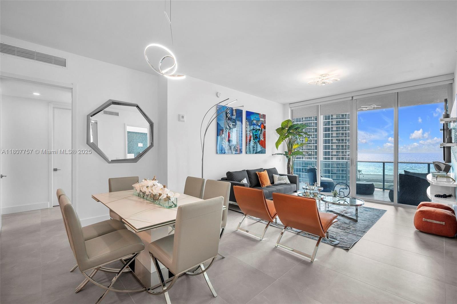 17550 collins Ave 704