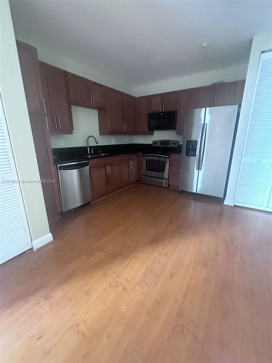 VILLAGE AT SAILBOAT BEND - Residential Lease