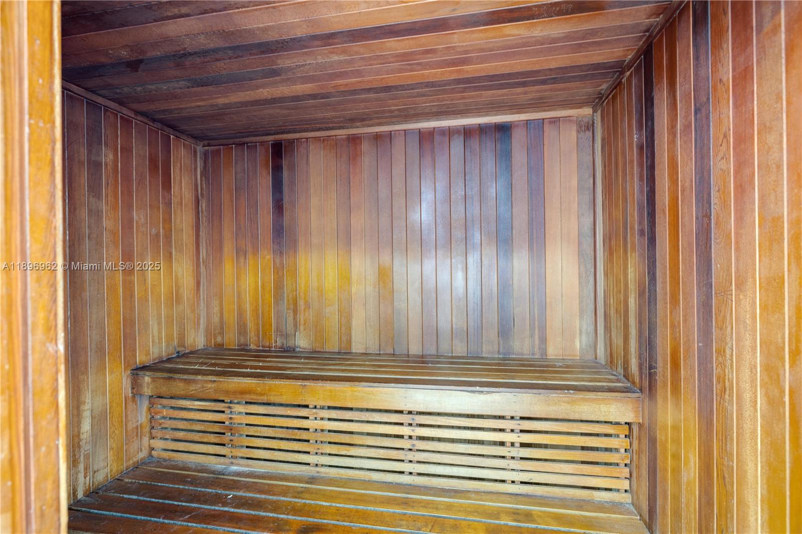 VENTURE AT AVENTURA WEST - Residential