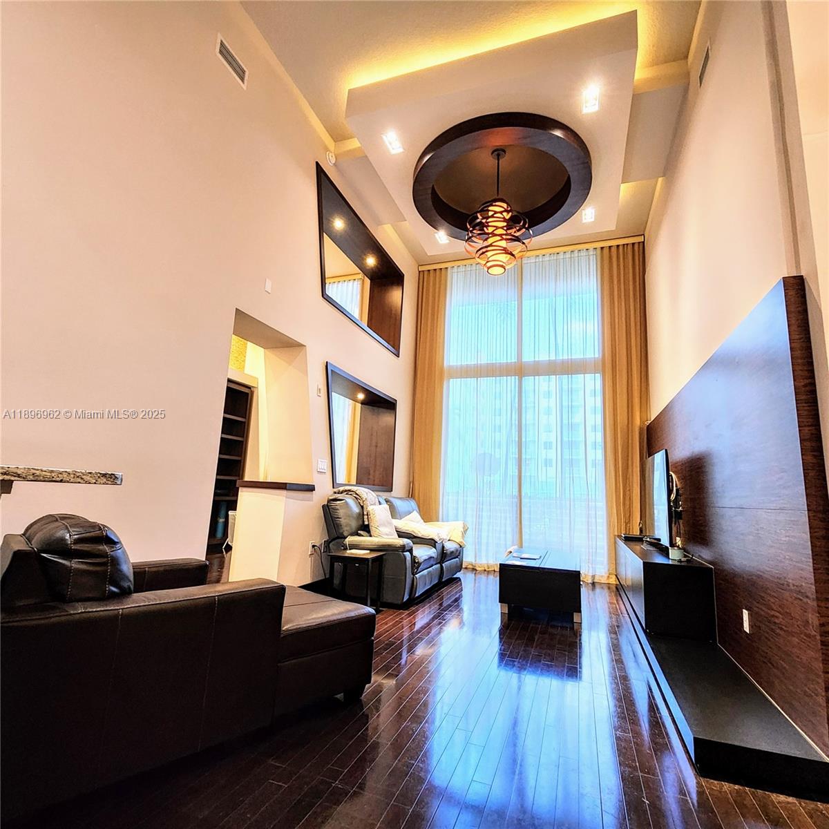 VENTURE AT AVENTURA WEST - Residential