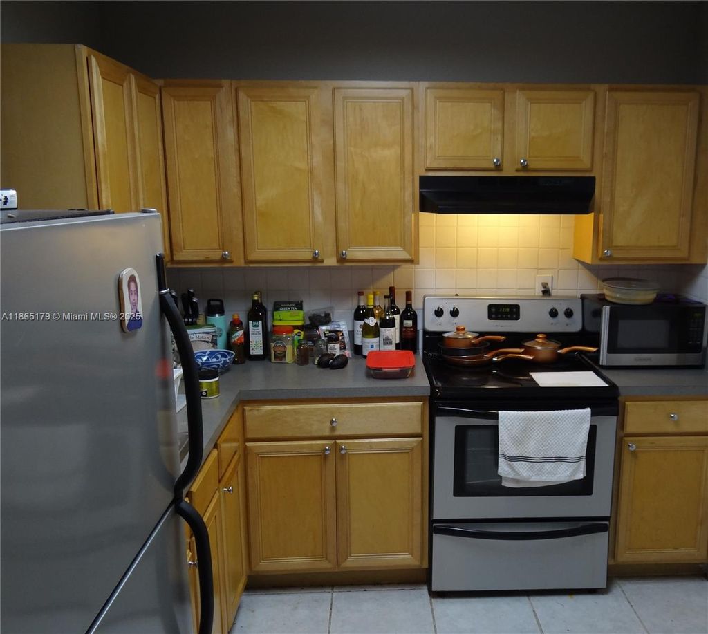 Photo of 3725 S Ocean Dr #607, Hollywood, FL 33019 (MLS # A11865179)
