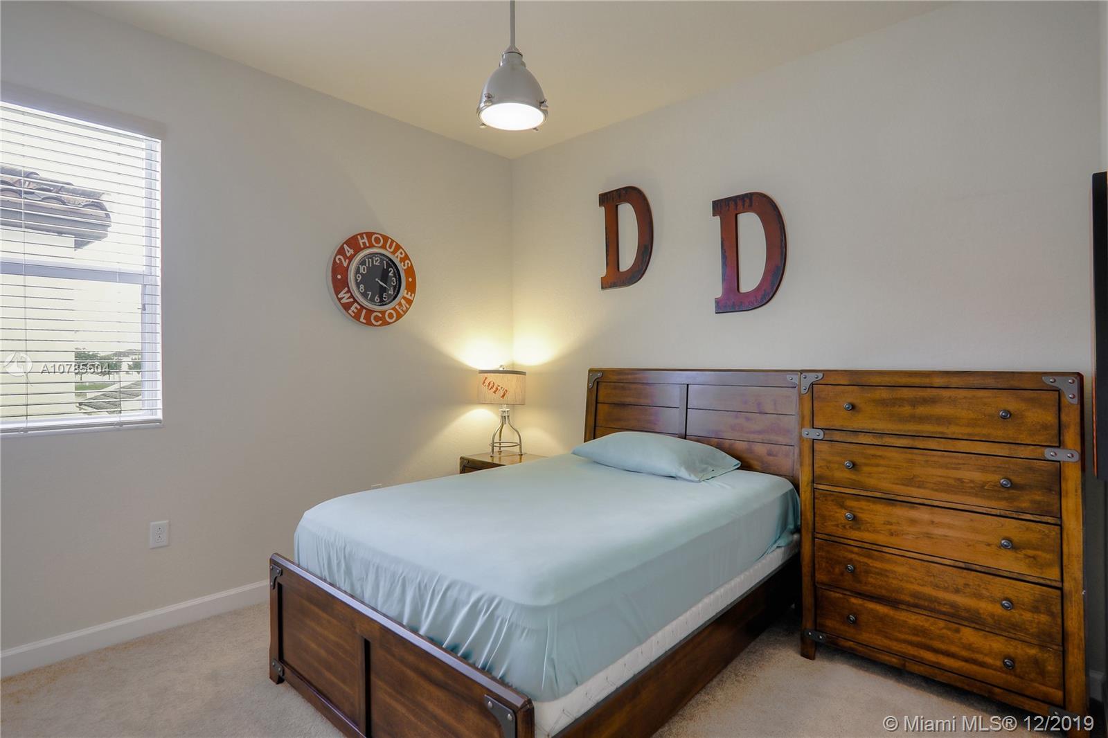 KENDALL COMMONS RESIDENTI - Residential