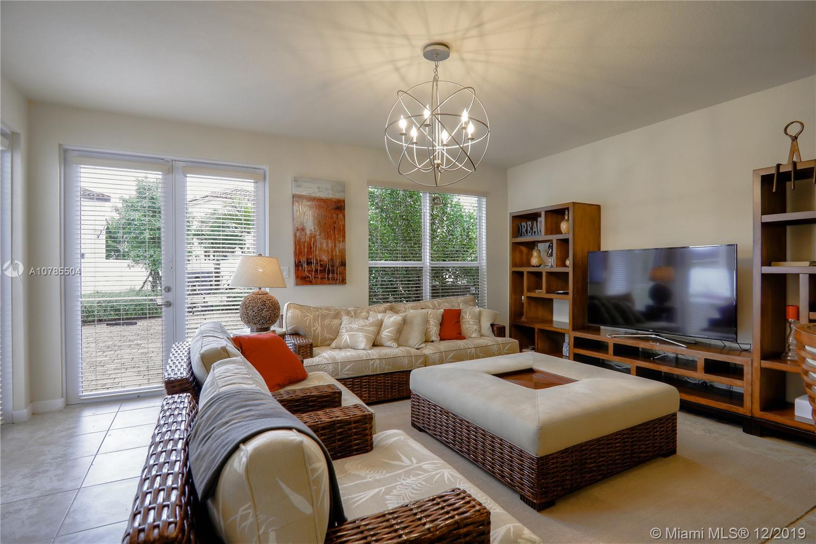 KENDALL COMMONS RESIDENTI - Residential