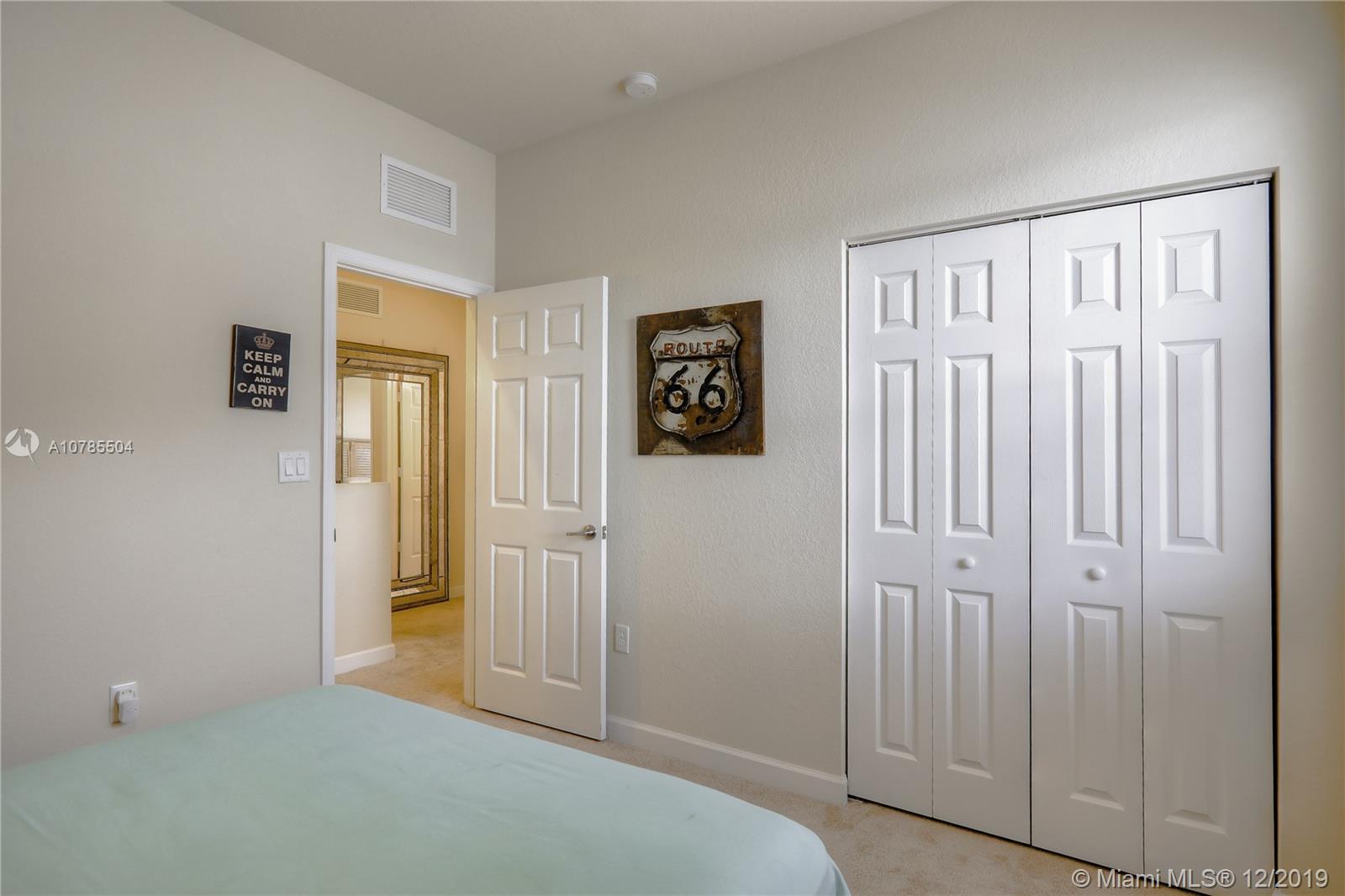 KENDALL COMMONS RESIDENTI - Residential