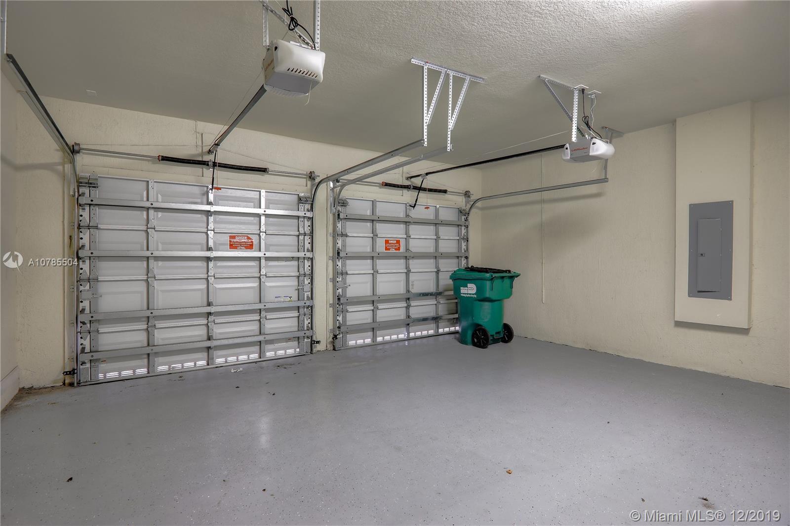 KENDALL COMMONS RESIDENTI - Residential
