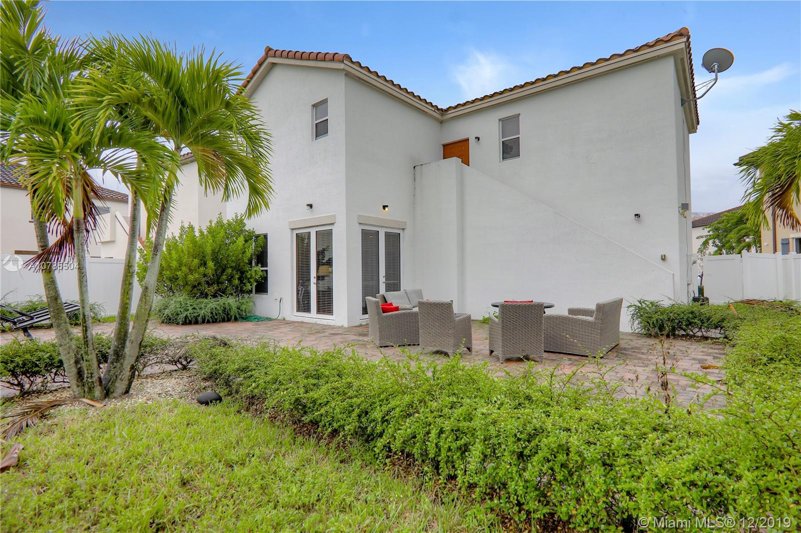 KENDALL COMMONS RESIDENTI - Residential