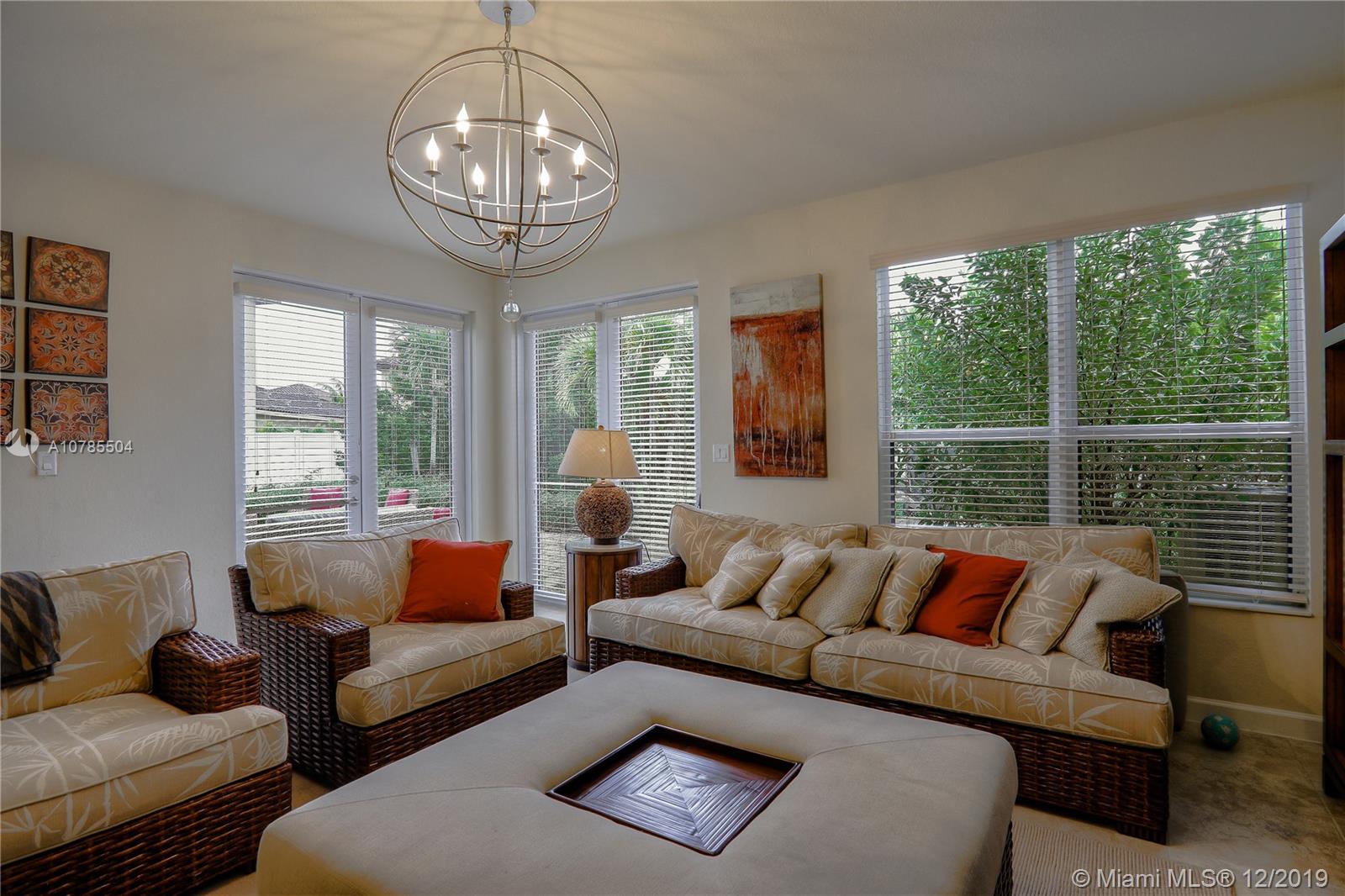 KENDALL COMMONS RESIDENTI - Residential