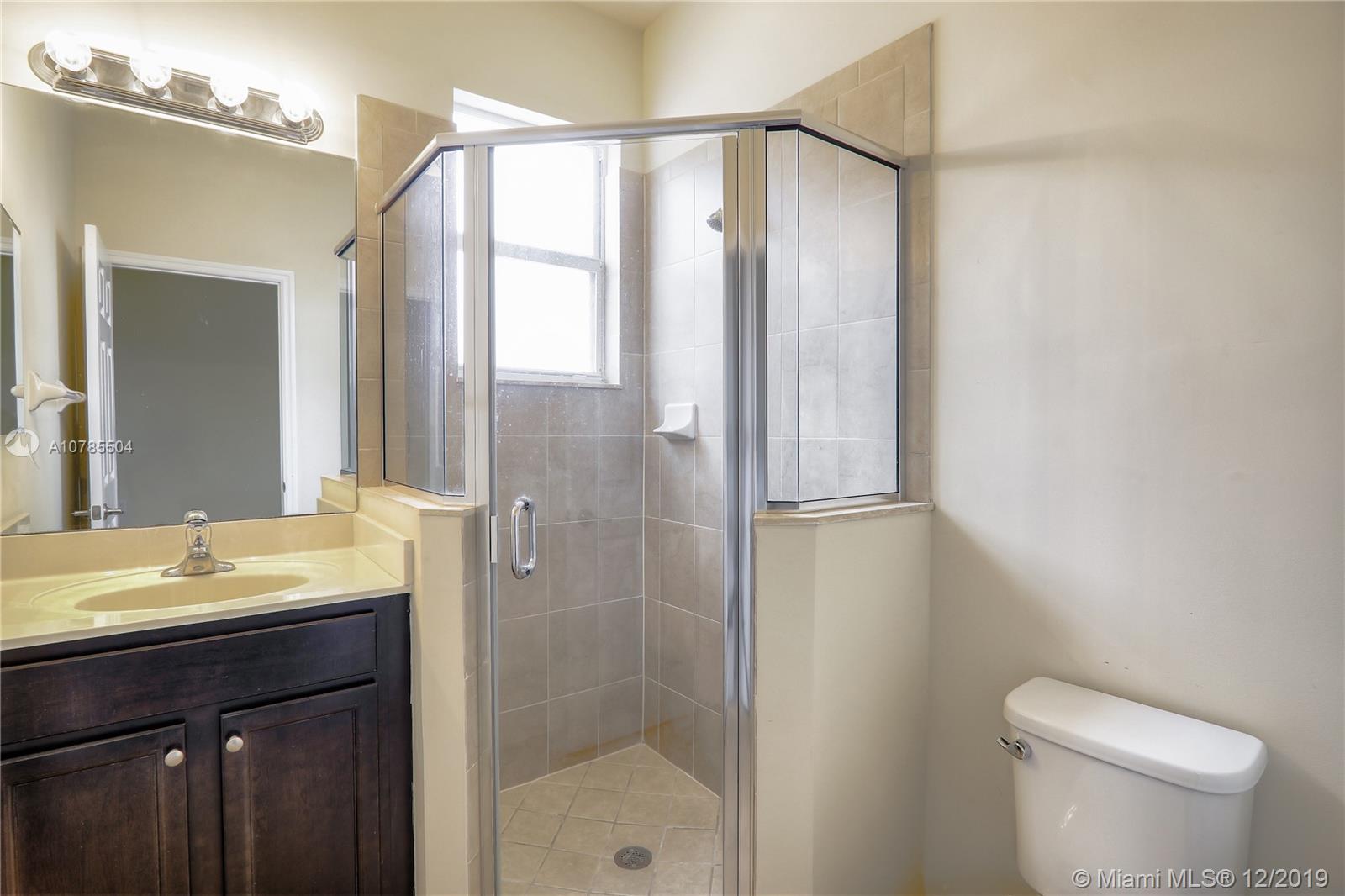 KENDALL COMMONS RESIDENTI - Residential
