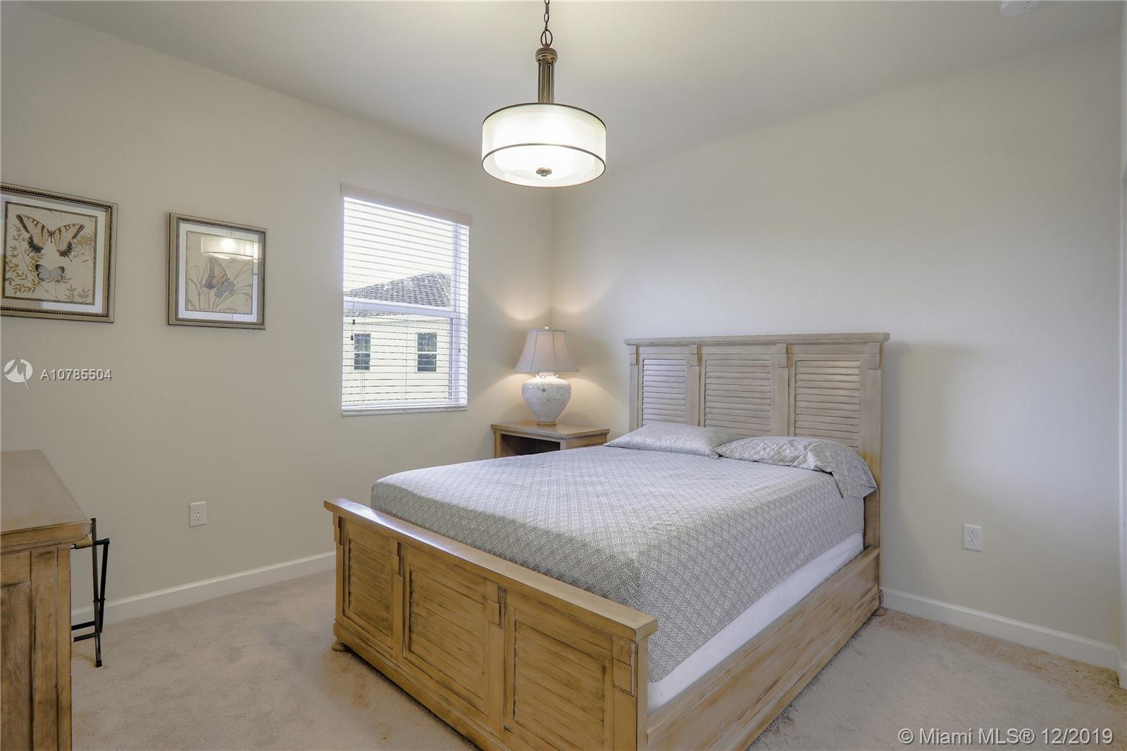 KENDALL COMMONS RESIDENTI - Residential