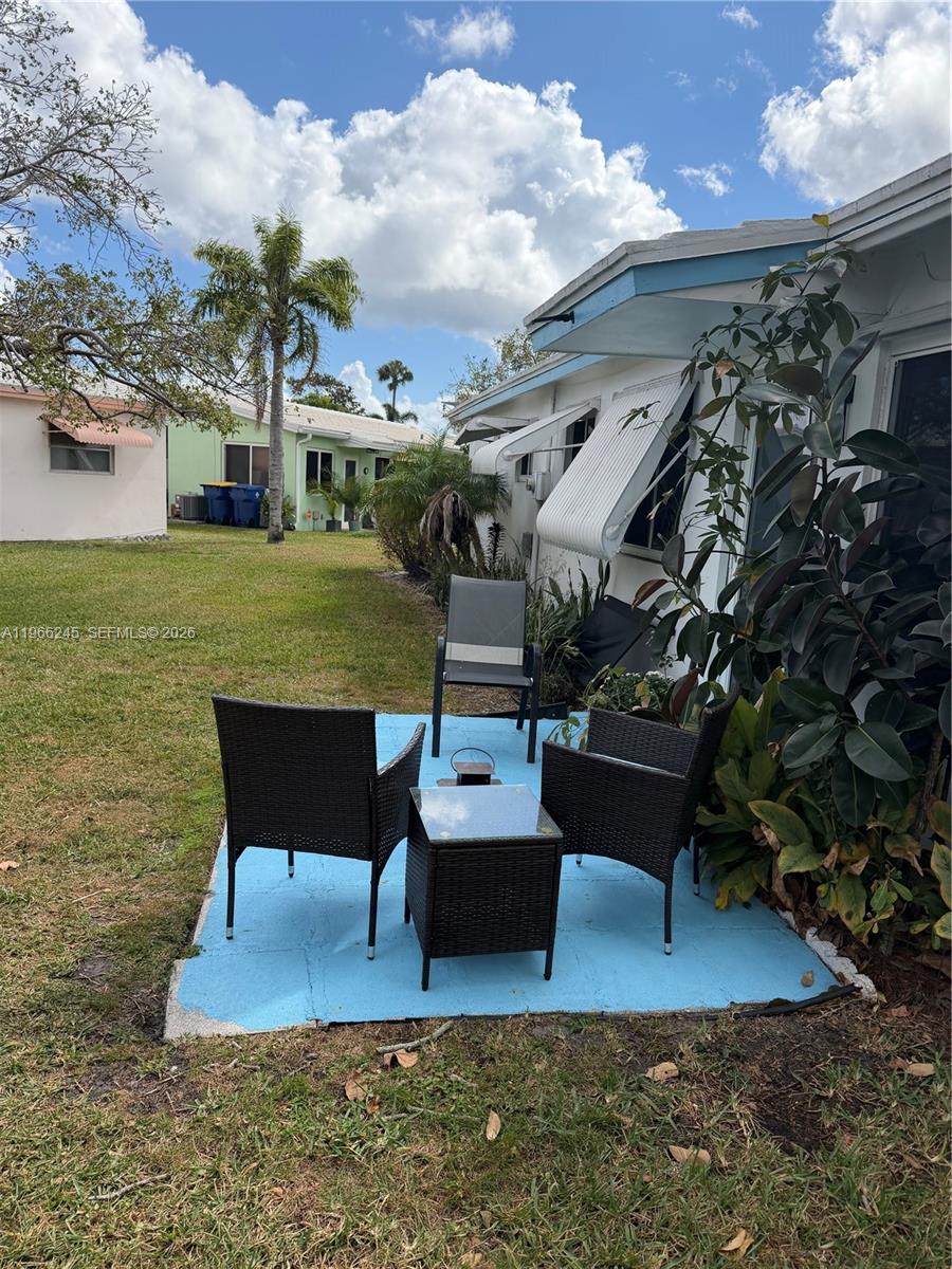 SHERIDAN LAKES CONDO HOUS - Residential