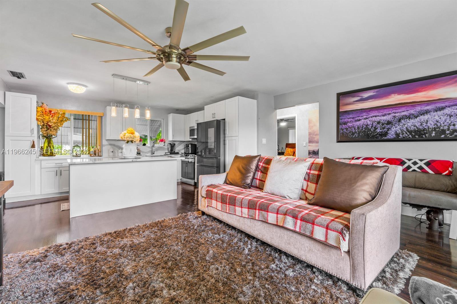 SHERIDAN LAKES CONDO HOUS - Residential