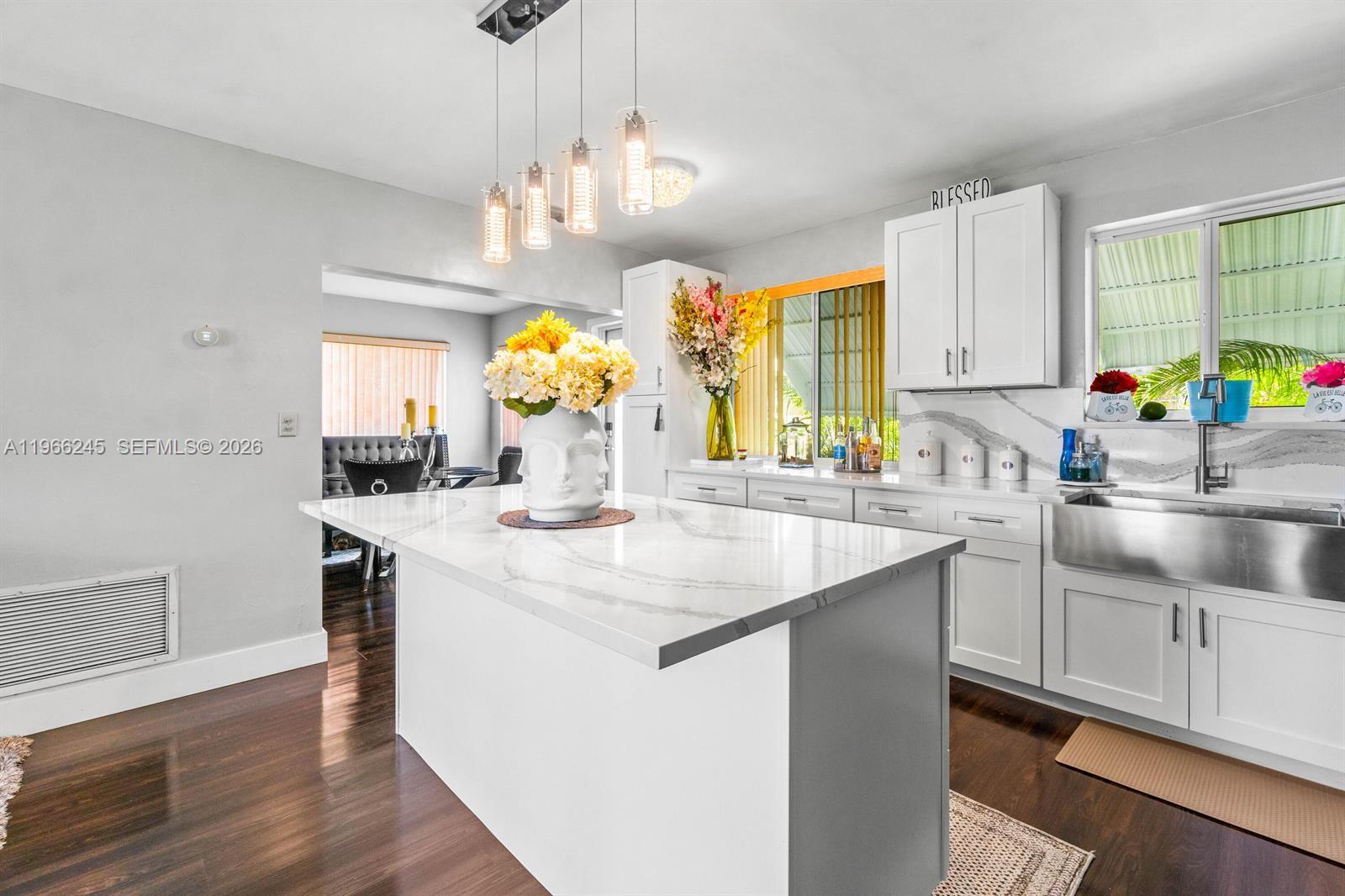 SHERIDAN LAKES CONDO HOUS - Residential