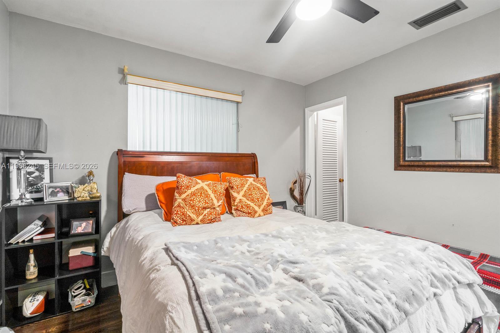 SHERIDAN LAKES CONDO HOUS - Residential