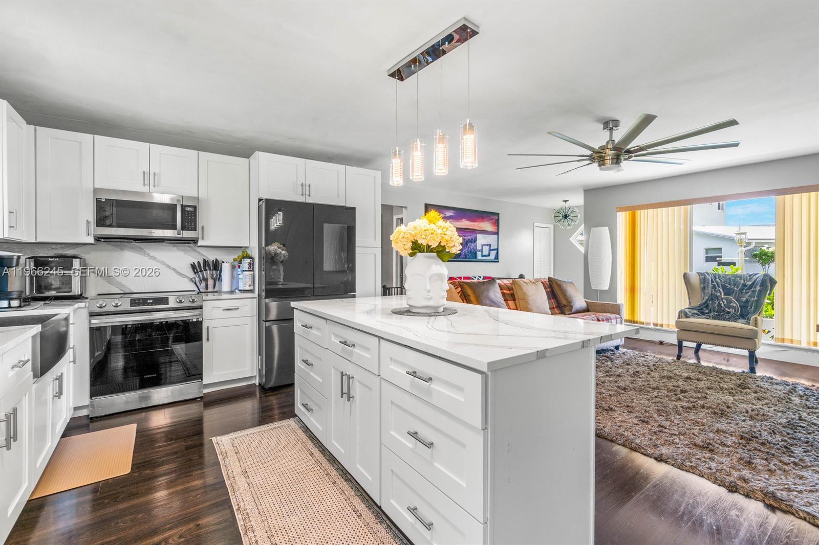 SHERIDAN LAKES CONDO HOUS - Residential