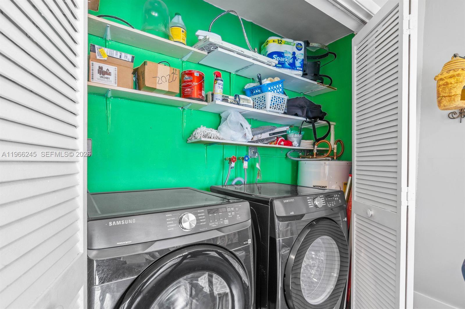 SHERIDAN LAKES CONDO HOUS - Residential