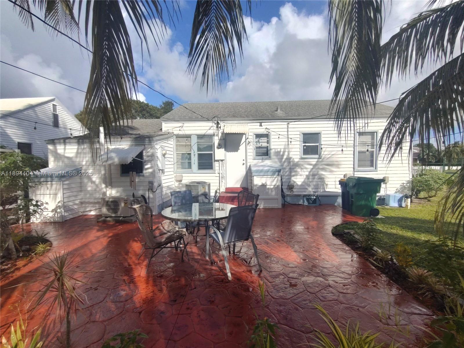 MODELO PARK - Residential Lease