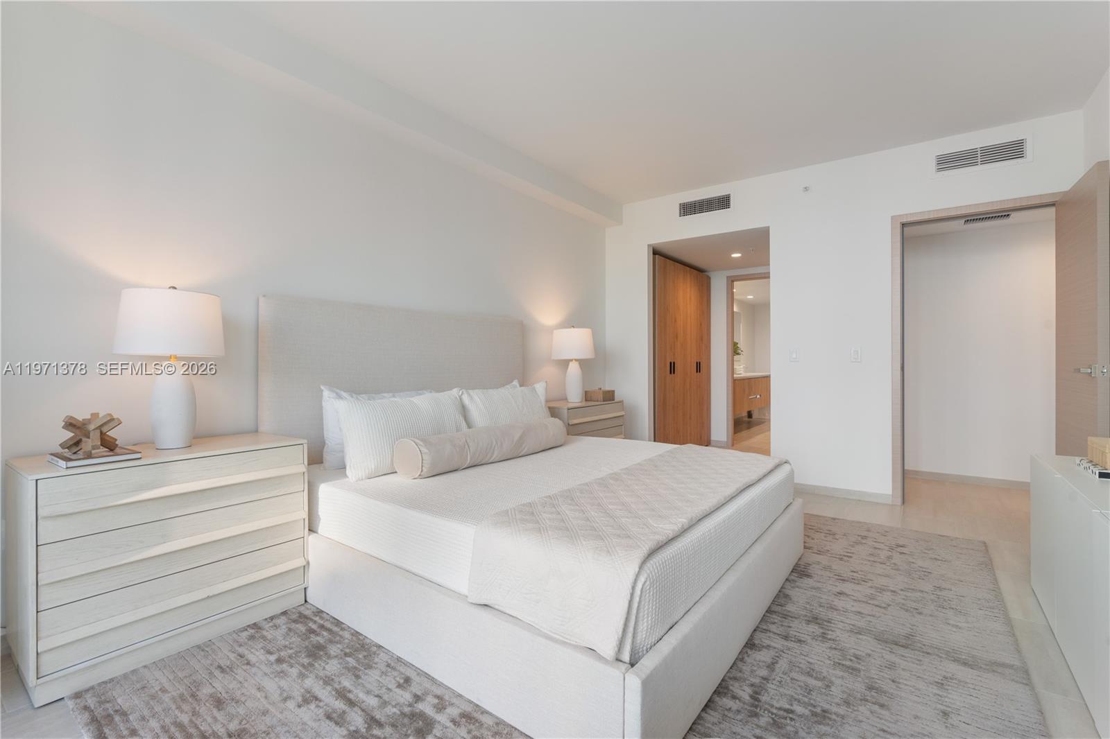 BAY HARBOR ISLAND - Residential Lease