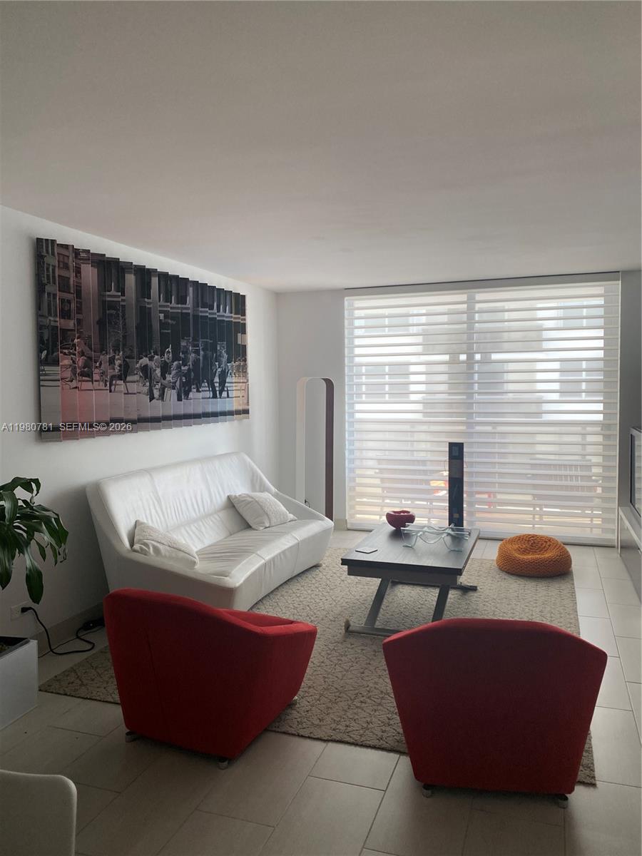 MAISON GRANDE CONDO - Residential