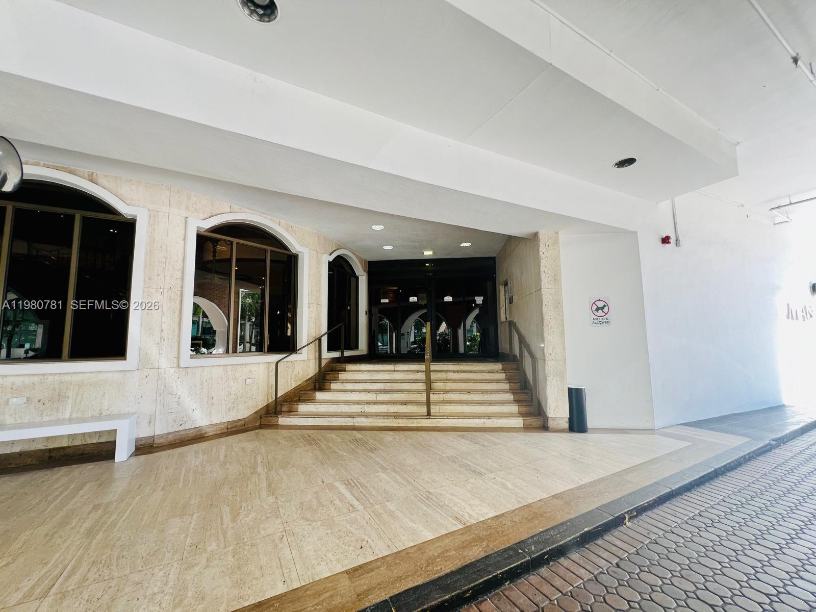 MAISON GRANDE CONDO - Residential