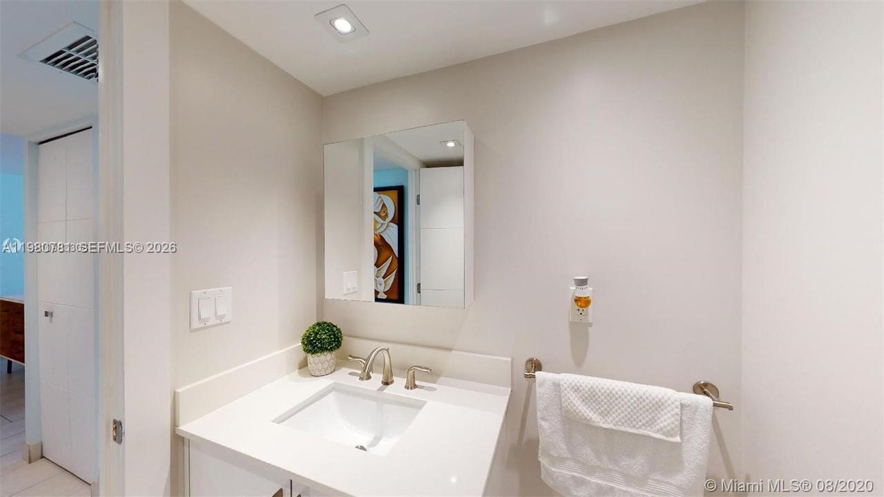 MAISON GRANDE CONDO - Residential