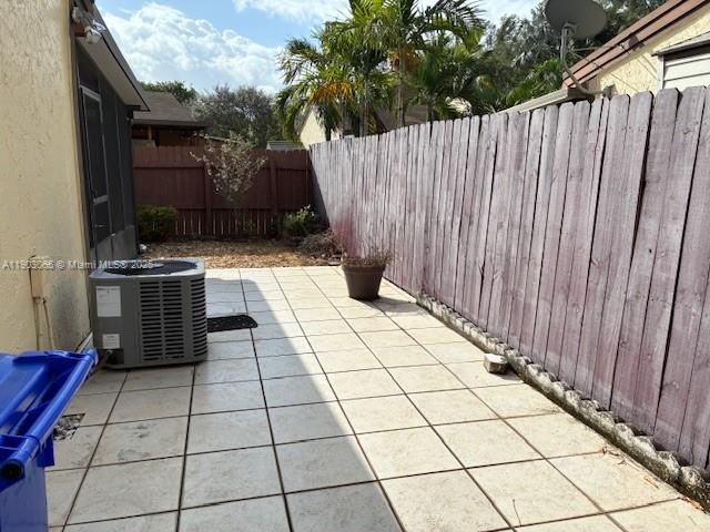 EVERGLADES SUGAR & LAND C - Residential Lease