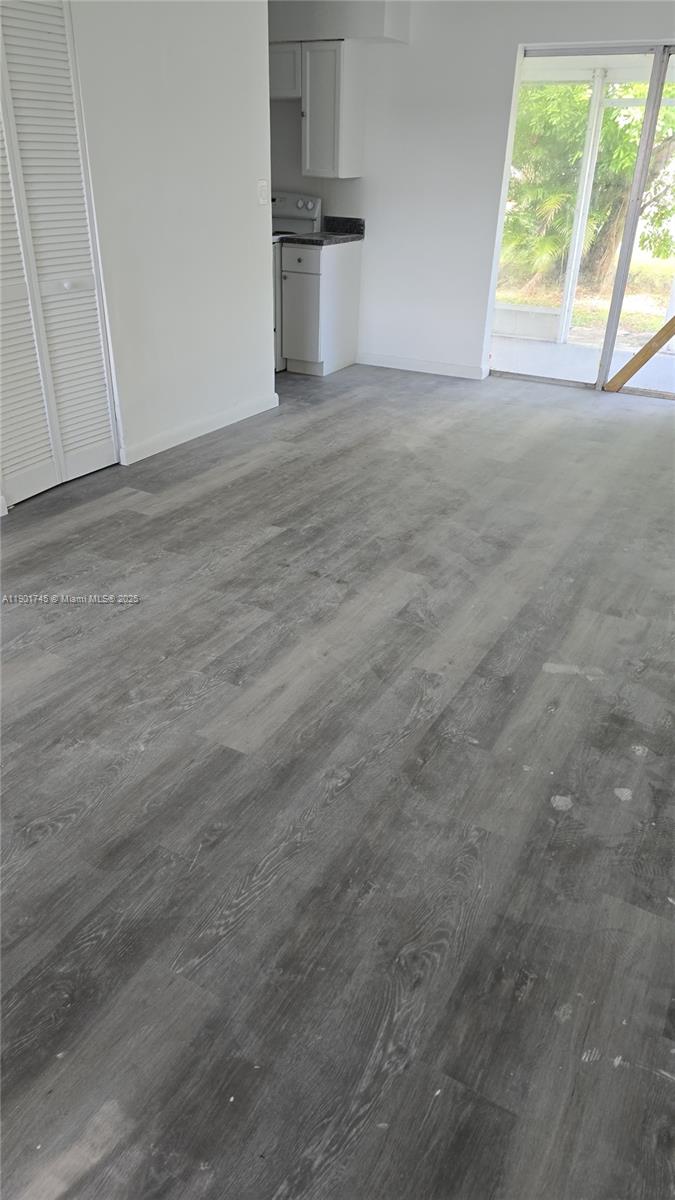 GRAMERCY PARK UNIT 2 - Residential Lease