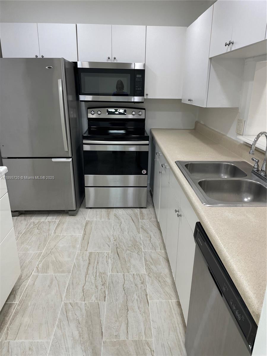 LAGO DEL REY CONDO #3 - Residential Lease