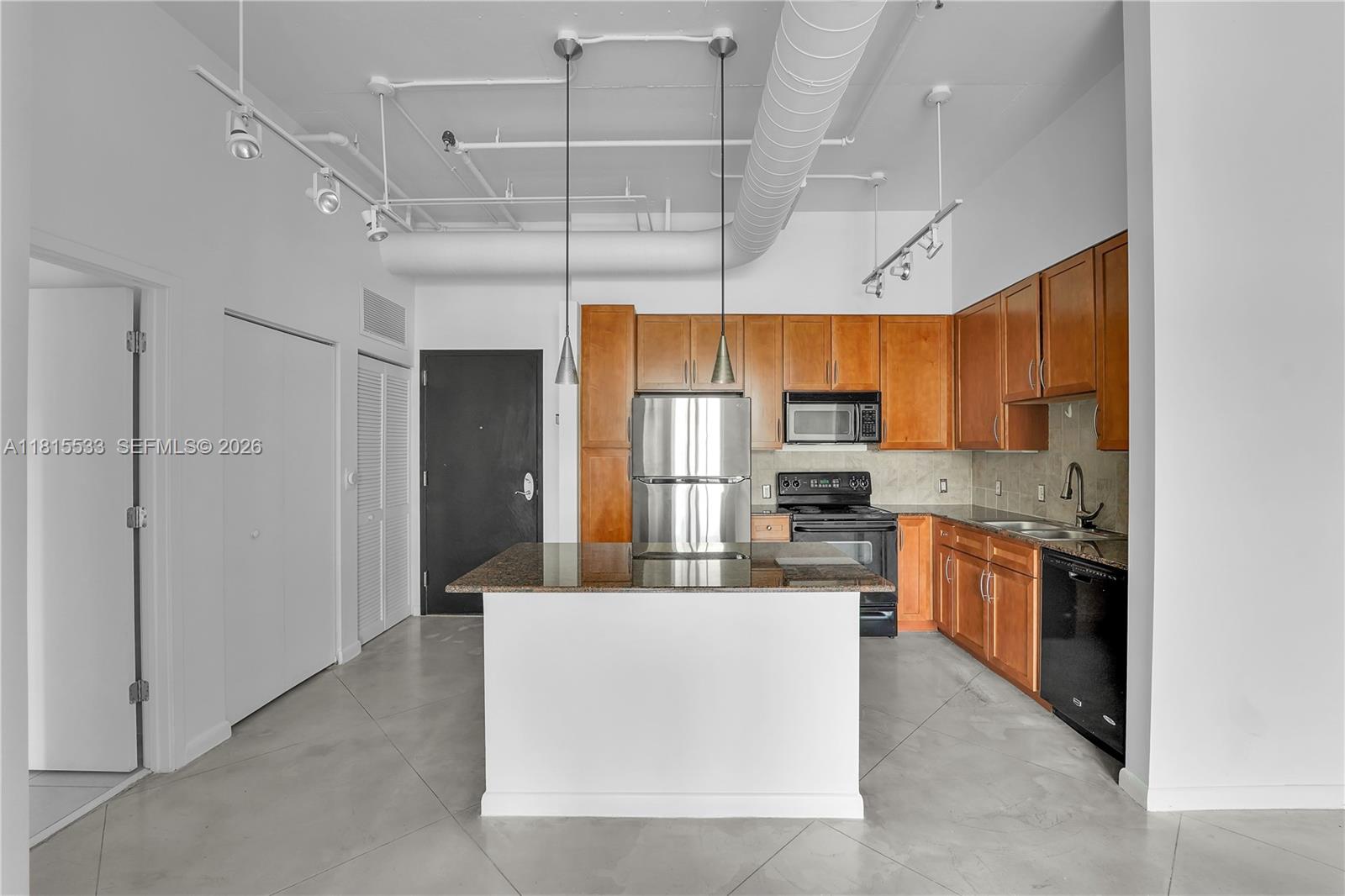 2001 Biscayne Blvd 2305