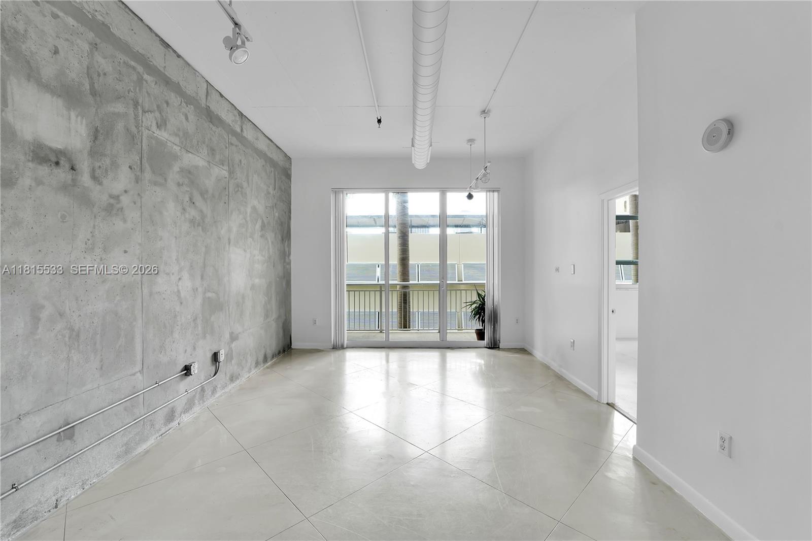 2001 Biscayne Blvd 2305