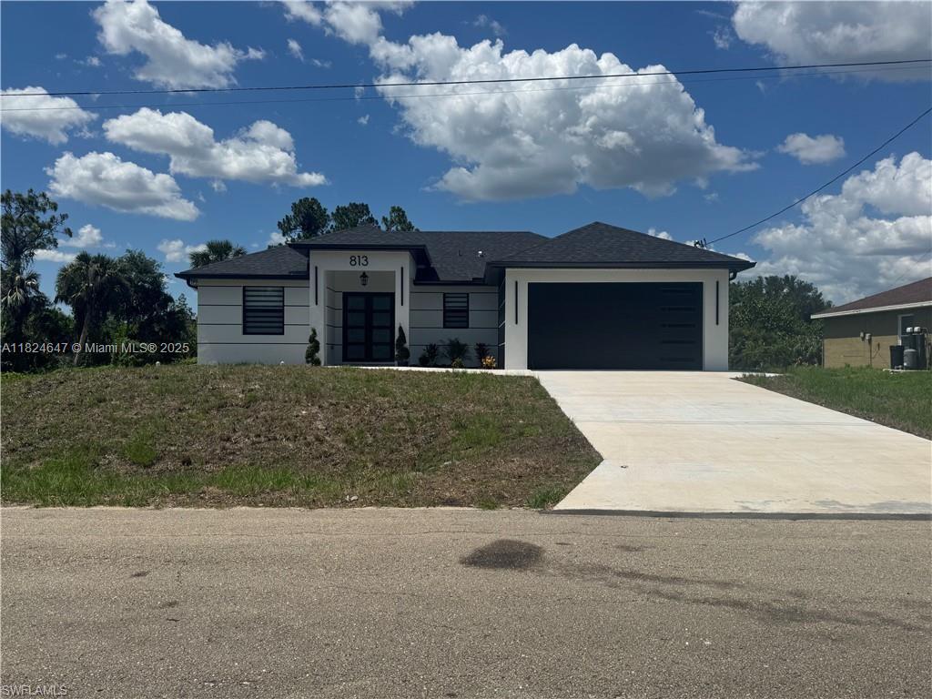 Property for Sale at 813 Porter St E St, Lehigh Acres, Lee County, Florida - Bedrooms: 3 
Bathrooms: 2  - $349,900