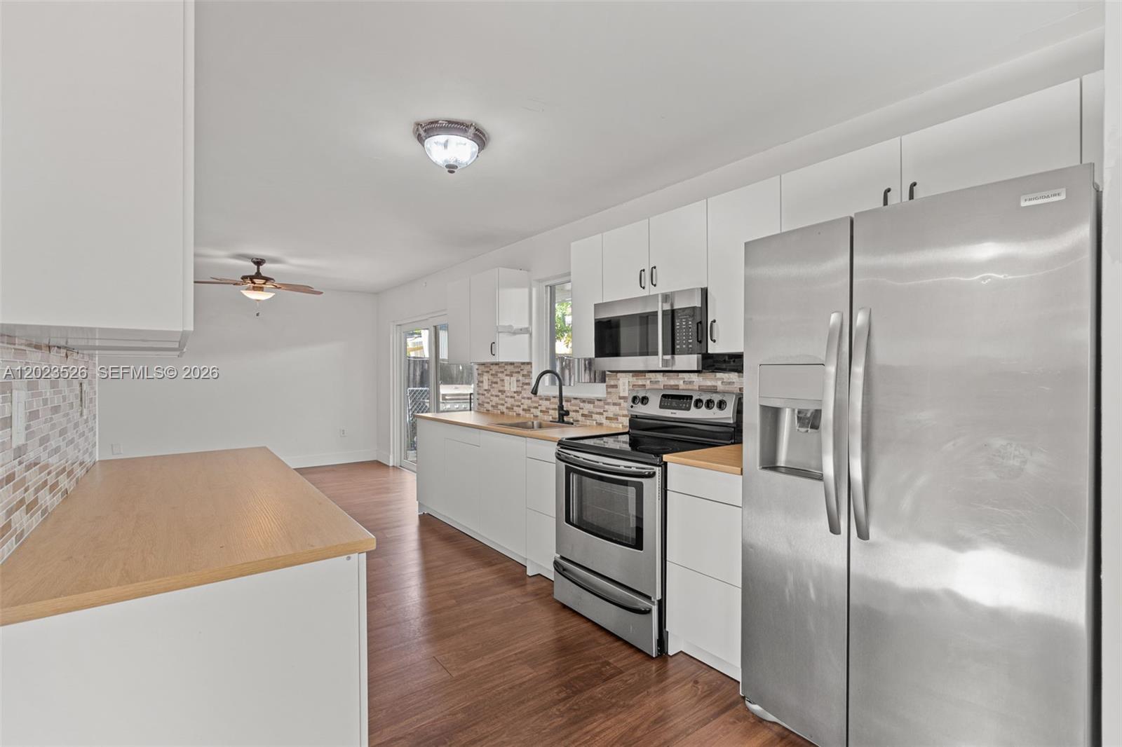 LAKES BY THE BAY SEC 5 - Residential