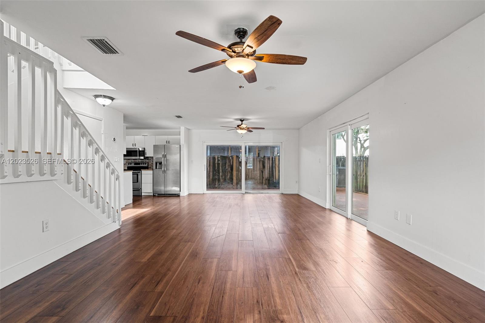 LAKES BY THE BAY SEC 5 - Residential