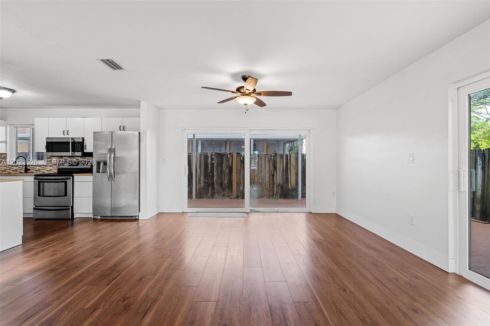 LAKES BY THE BAY SEC 5 - Residential