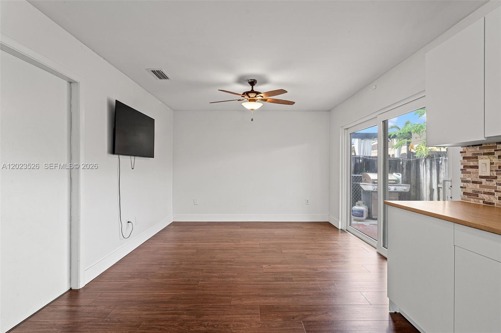 LAKES BY THE BAY SEC 5 - Residential