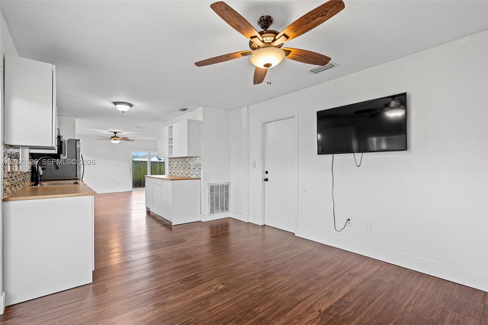 LAKES BY THE BAY SEC 5 - Residential