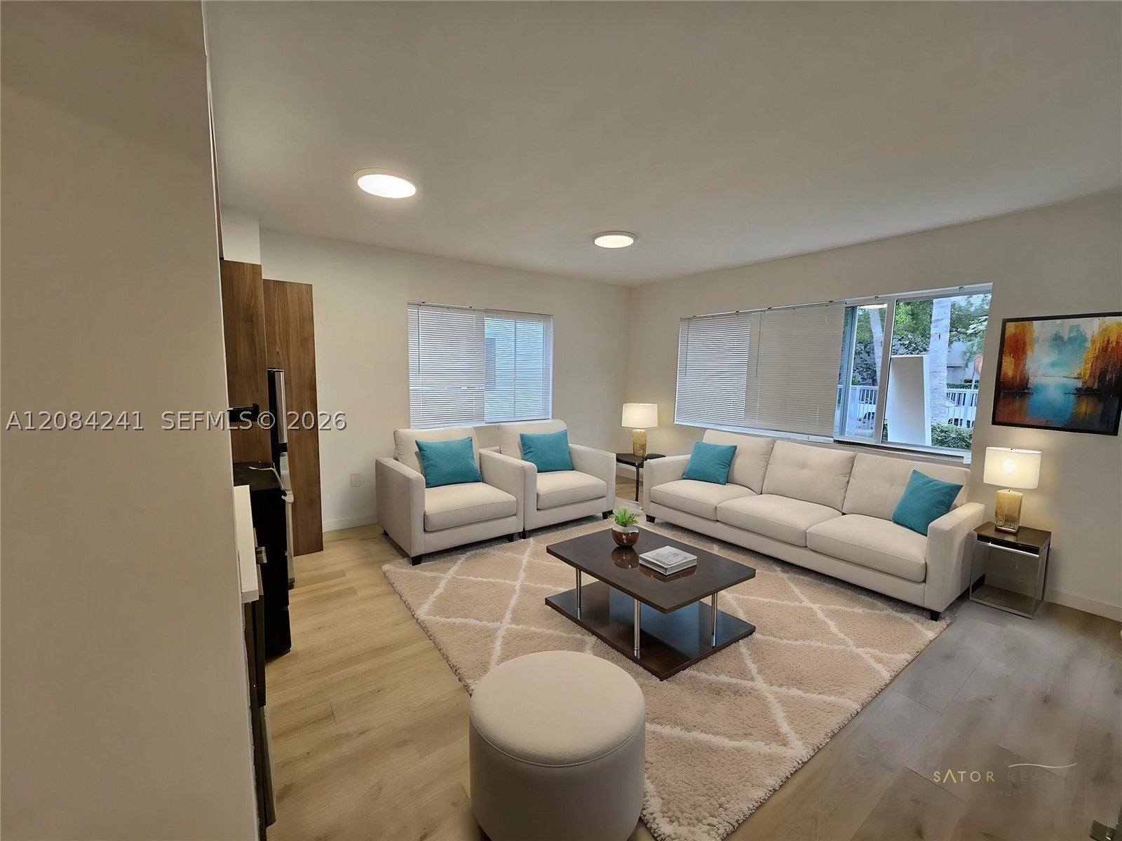 557 Michigan Ave 211 W/PARKING