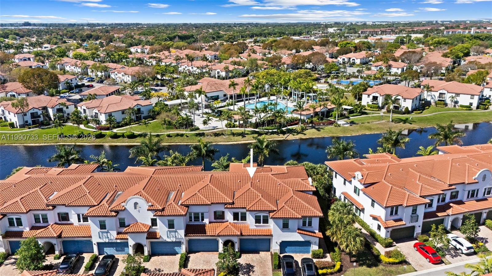 PEMBROKE LAKES SOUTH - Residential