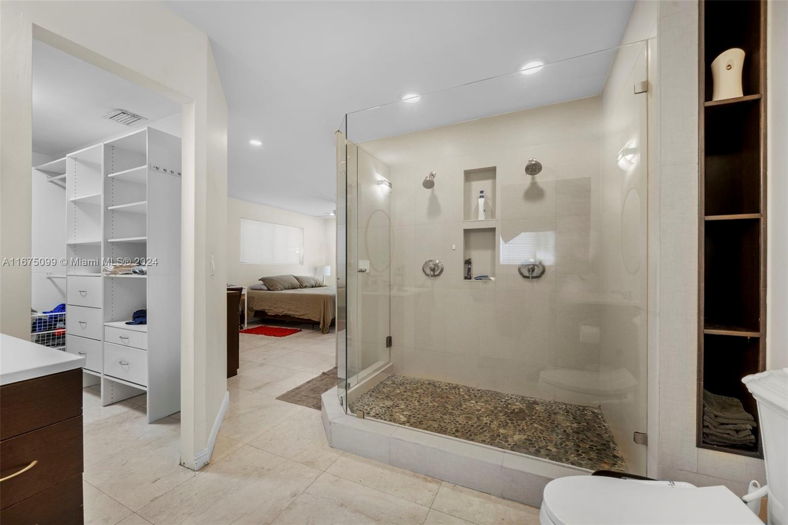 SUNSWEPT ISLE 1ST ADDN - Residential Lease