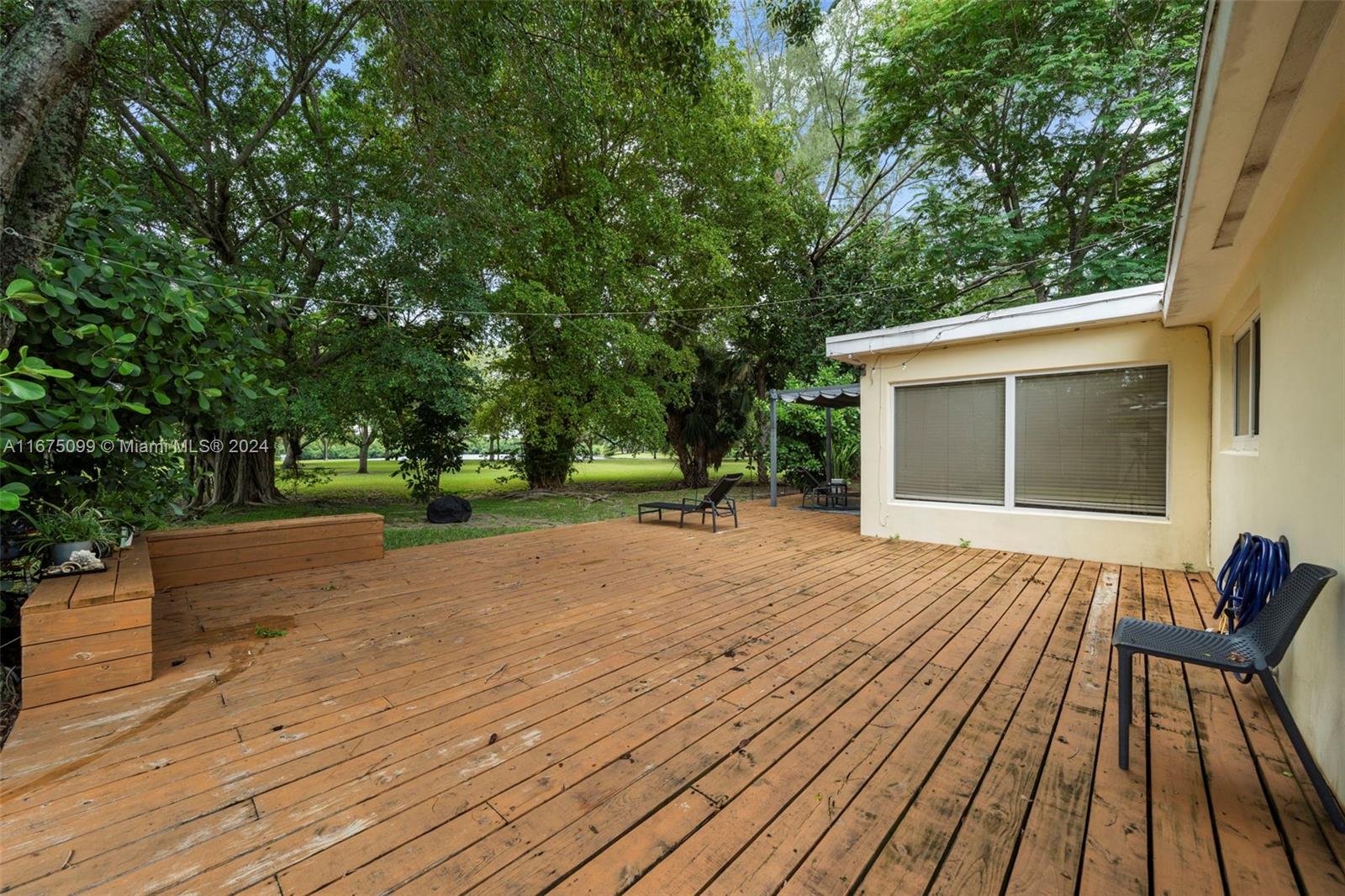 SUNSWEPT ISLE 1ST ADDN - Residential Lease