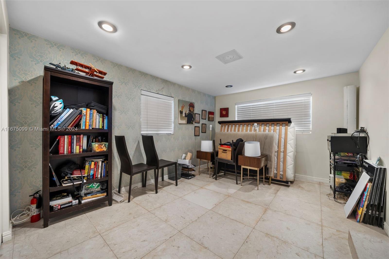 SUNSWEPT ISLE 1ST ADDN - Residential Lease