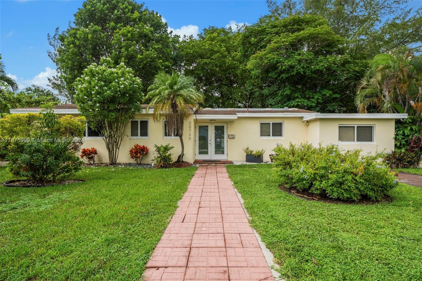 SUNSWEPT ISLE 1ST ADDN - Residential Lease