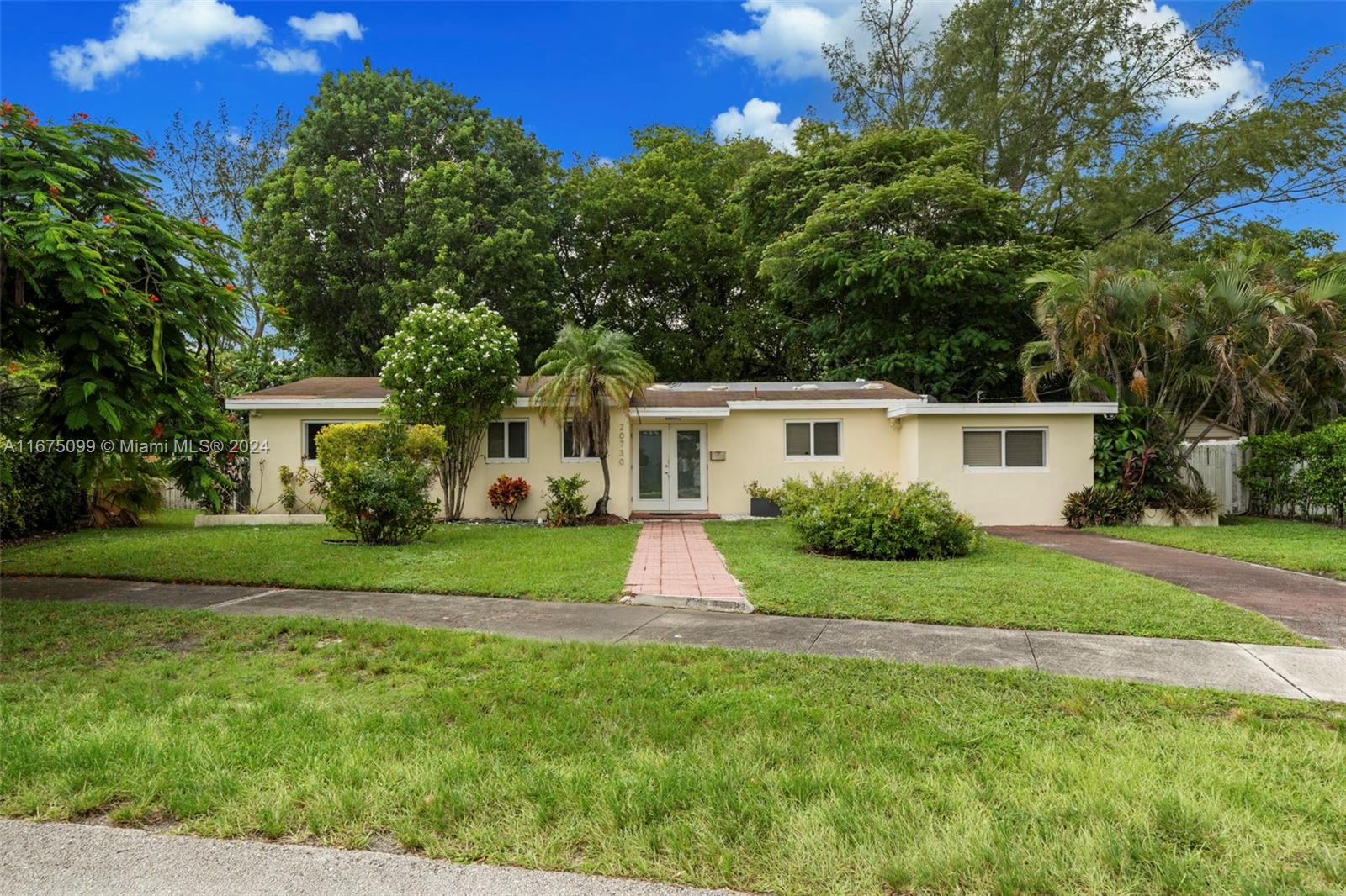 SUNSWEPT ISLE 1ST ADDN - Residential Lease