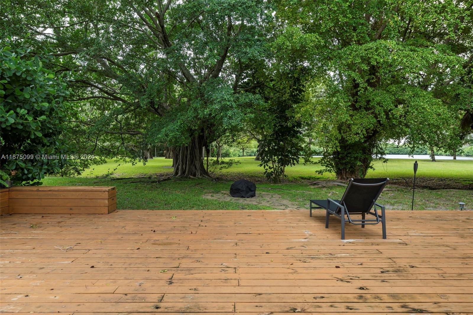 SUNSWEPT ISLE 1ST ADDN - Residential Lease