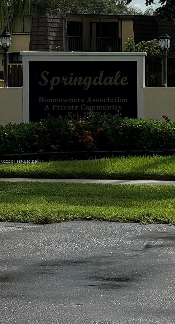 964 Springdale Cir, Palm Springs, FL, 33461/$349,900 1 964 Springdale Cir