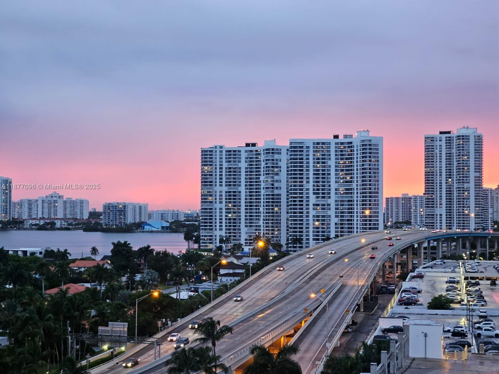 Beautiful studio located in Sunny Isles Beach. Amazing location, close to Aventura Mall, restaurants, and with direct access to the beach. Renovated unit on a high floor with great natural light and incredible views. Building offers security, parking available for an additional fee, on-site restaurants, heated pool, gym, direct beach access, and beach service. Fast tenant approval within hours.