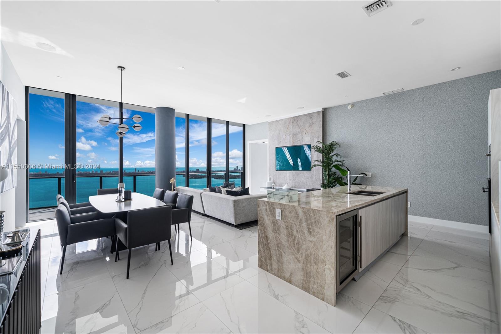 GRAN PARAISO CONDO - Residential