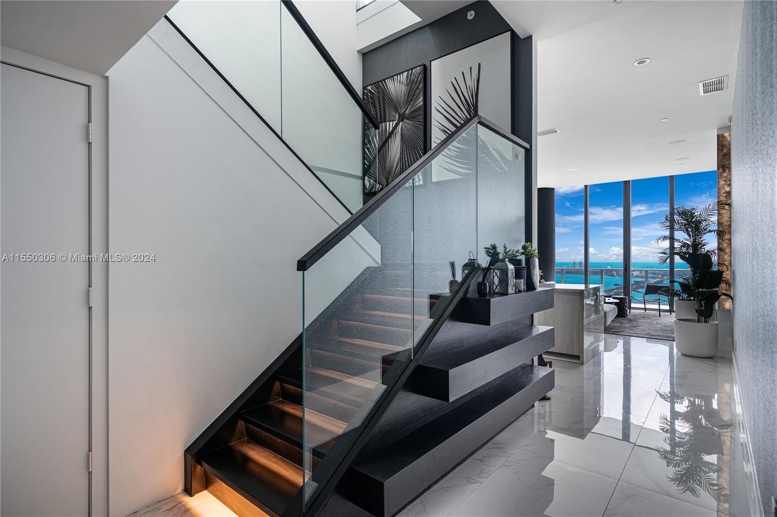 GRAN PARAISO CONDO - Residential